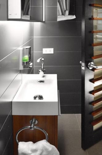 John Barbers Bathroom